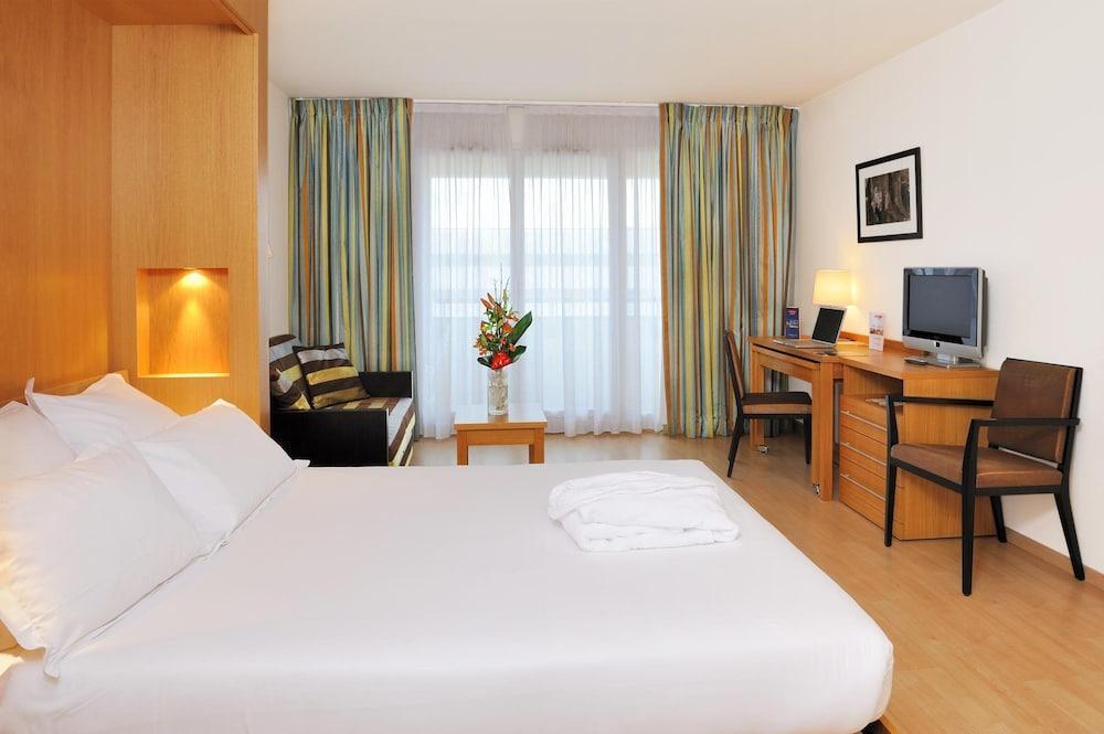 Residhome Paris-Massy Экстерьер фото