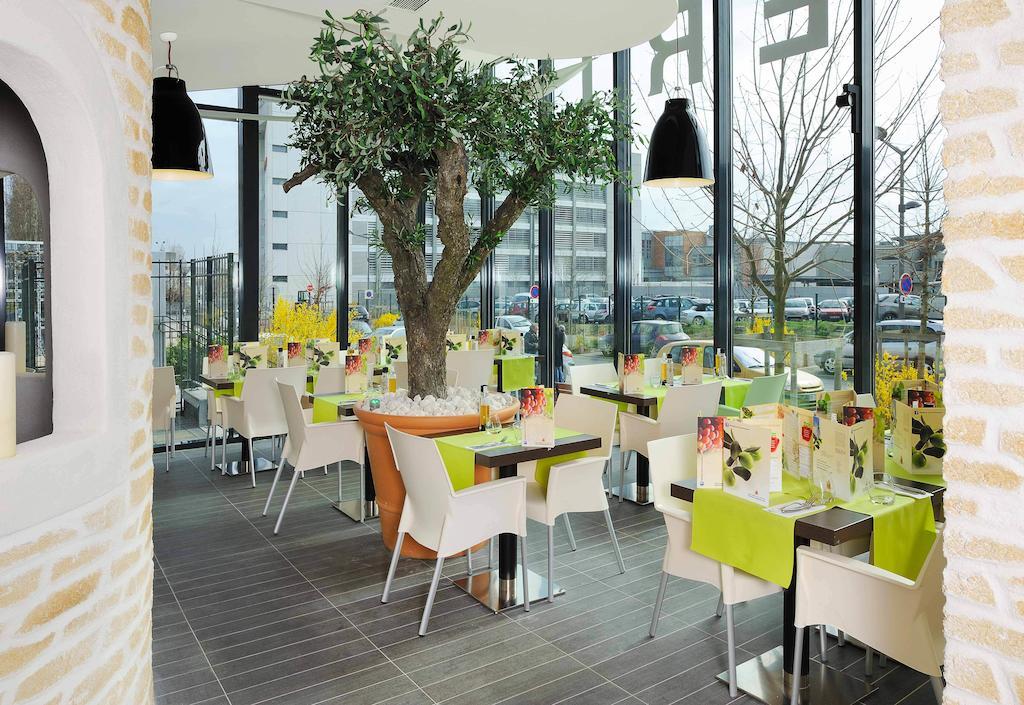 Residhome Paris-Massy Экстерьер фото