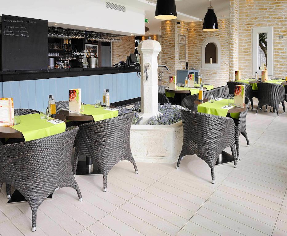Residhome Paris-Massy Ресторан фото